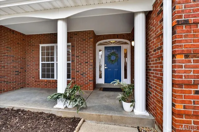 $775,000 | 1304 Kiefer Bluffs Drive, Ballwin, MO 63021