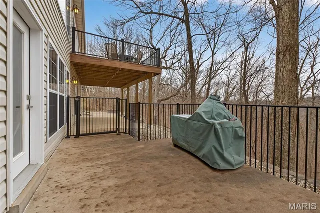 $775,000 | 1304 Kiefer Bluffs Drive, Ballwin, MO 63021