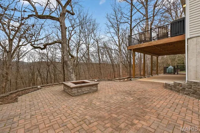 $775,000 | 1304 Kiefer Bluffs Drive, Ballwin, MO 63021