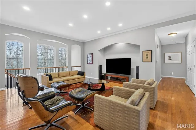 $775,000 | 1304 Kiefer Bluffs Drive, Ballwin, MO 63021