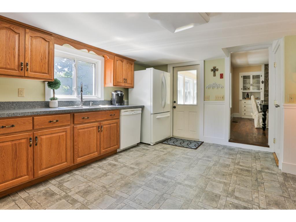 70 Main Street Atkinson, NH 03811 - Photo 13 of 29