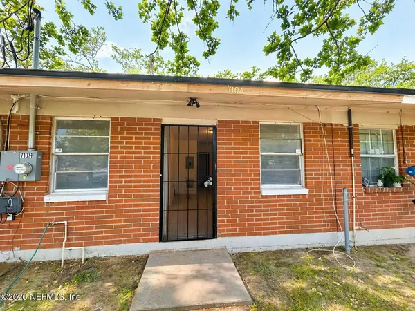 $875 | 7104 Ken Knight Drive West, Jacksonville, FL 32209
