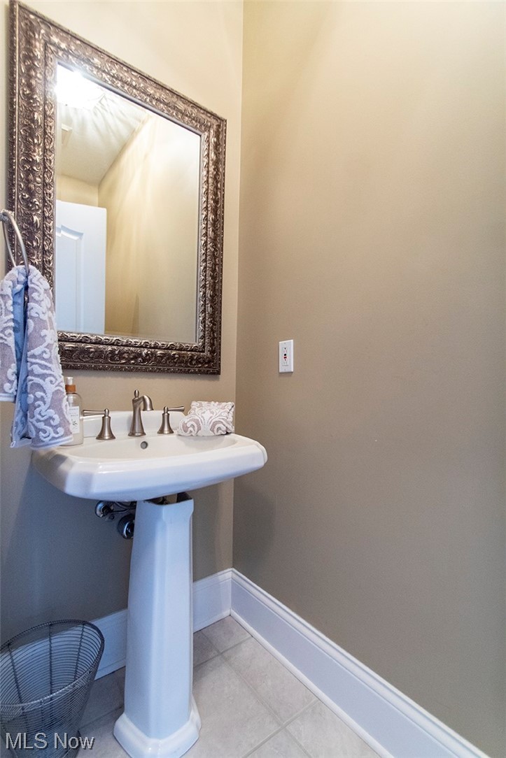 6050 Beach Road Wadsworth, OH 44281 - Photo 14 of 35 Gallery Image 14
