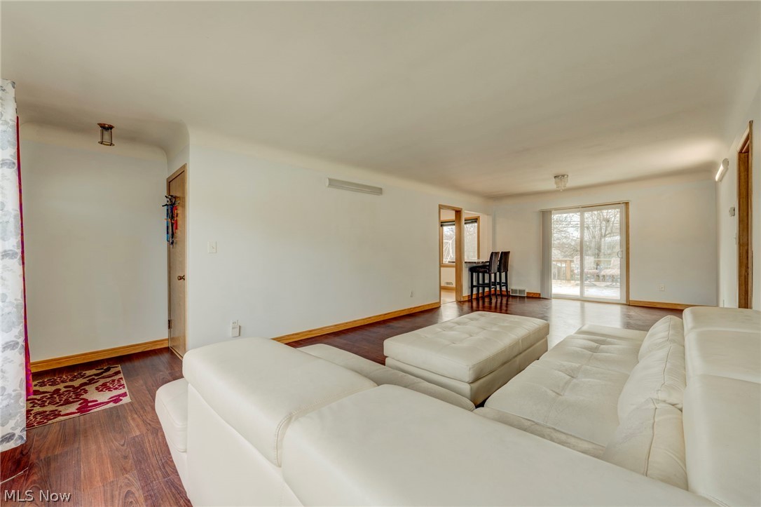 7080 Ridge Road Parma, OH 44129 - Photo 5 of 46 Gallery Image 5