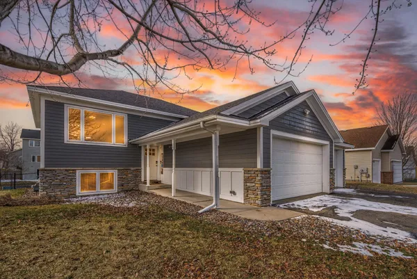 $459,900 | 9085 Prairie Street, Elko New Market, MN 55020
