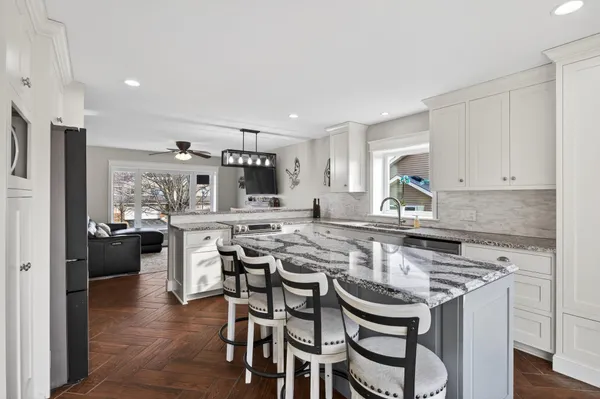 $459,900 | 9085 Prairie Street, Elko New Market, MN 55020