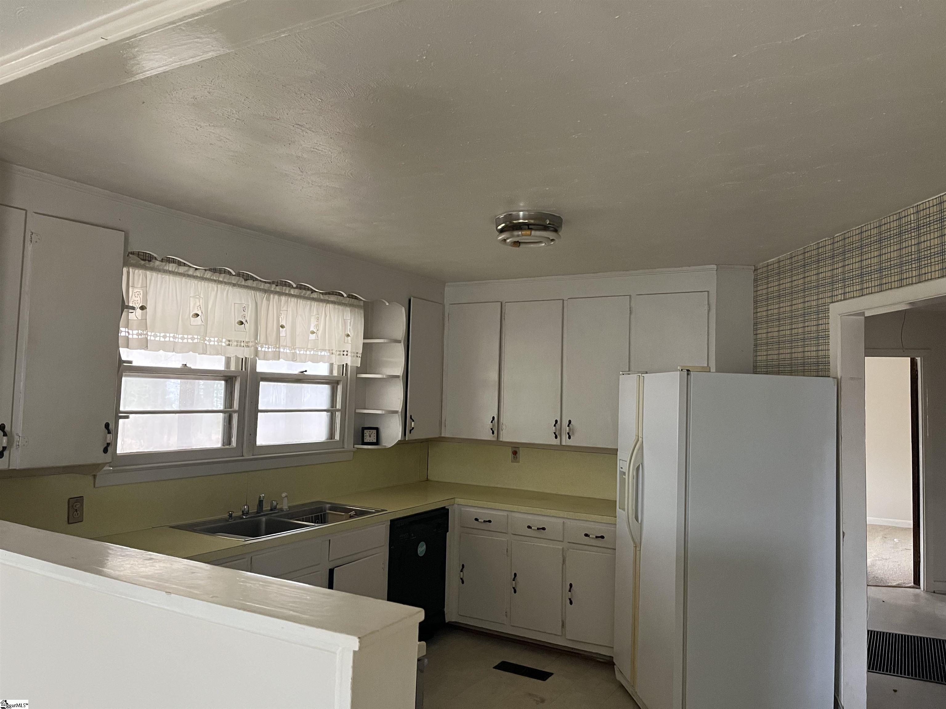 740 Sloan Road Lyman, SC 29365 - Photo 8 of 12