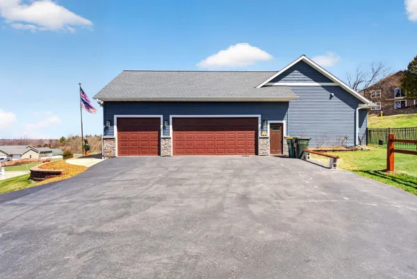 $619,000 | 225 Stone Hill Court, Ripon, WI 54971