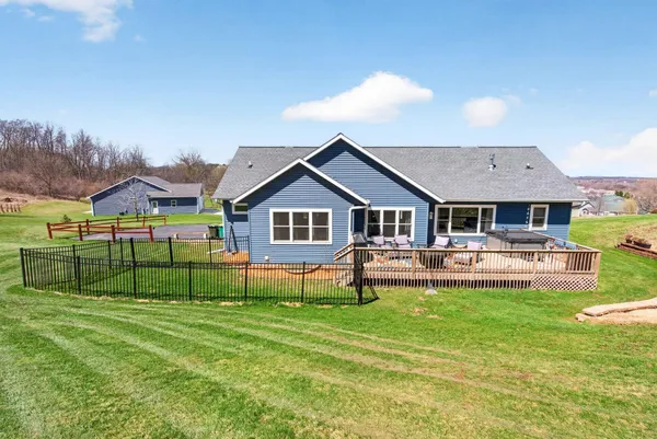 $619,000 | 225 Stone Hill Court, Ripon, WI 54971