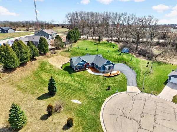 $619,000 | 225 Stone Hill Court, Ripon, WI 54971