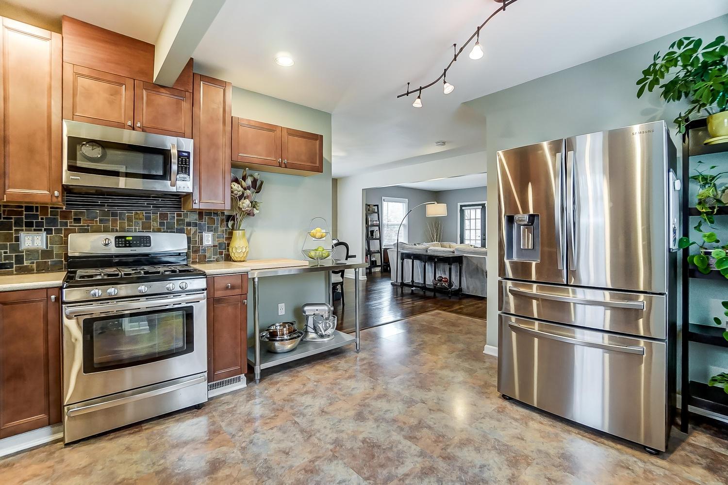 56 Acton Road Columbus, OH 43214 - Photo 11 of 54 Gallery Image 11