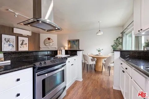 $849,000 | 1337 Berkeley Street, Unit 7, Santa Monica, CA 90404