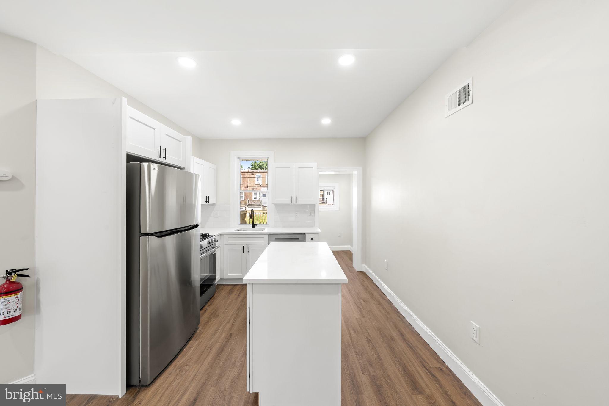 731 East Rittenhouse Street Philadelphia, PA 19144 - Photo 7 of 31