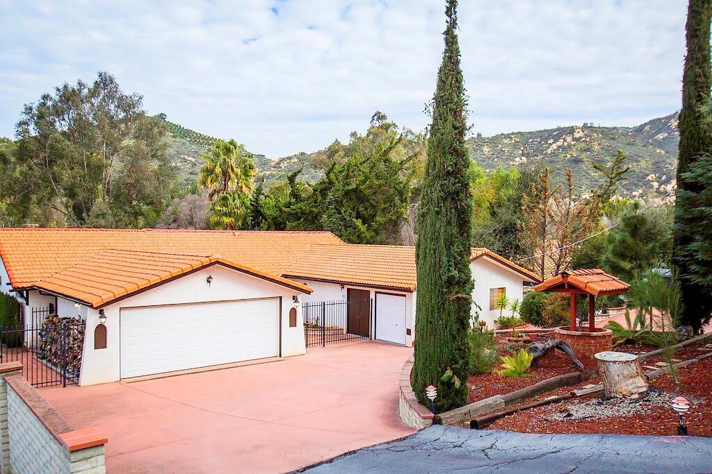 9120 Old Castle Road Valley Center, CA 92082 - Photo 22 of 25