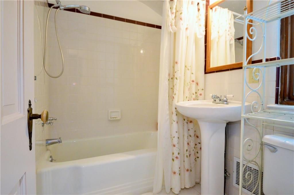 532 Highview Road Pittsburgh, PA 15234 - Photo 19 of 25