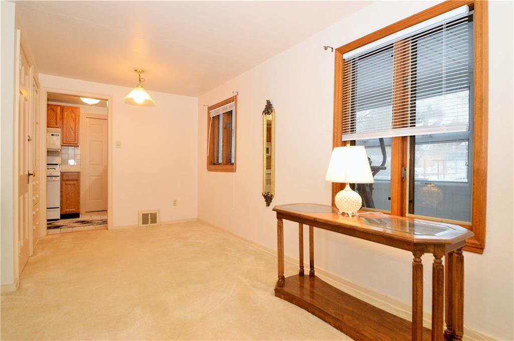 532 Highview Road Pittsburgh, PA 15234 - Photo 6 of 25