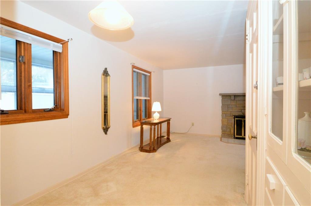 532 Highview Road Pittsburgh, PA 15234 - Photo 7 of 25