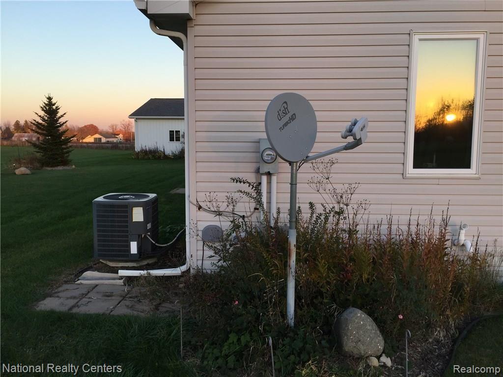 6893 Lothrop Road Imlay City, MI 48444 - Photo 34 of 98 2016-11-07 17.01