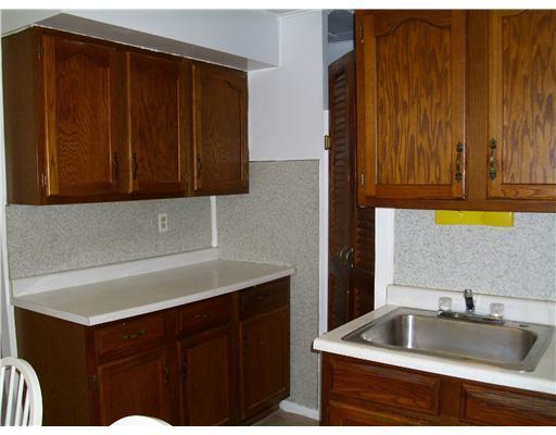 1069 Heard Springfield, OH 45506 - Photo 4 of 12