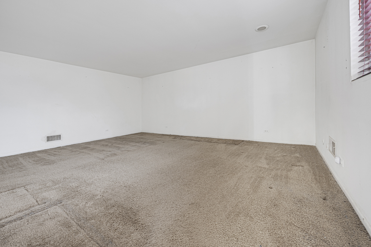 13 Lexington Road South Barrington, IL 60010 - Photo 26 of 32 Gallery Image 26
