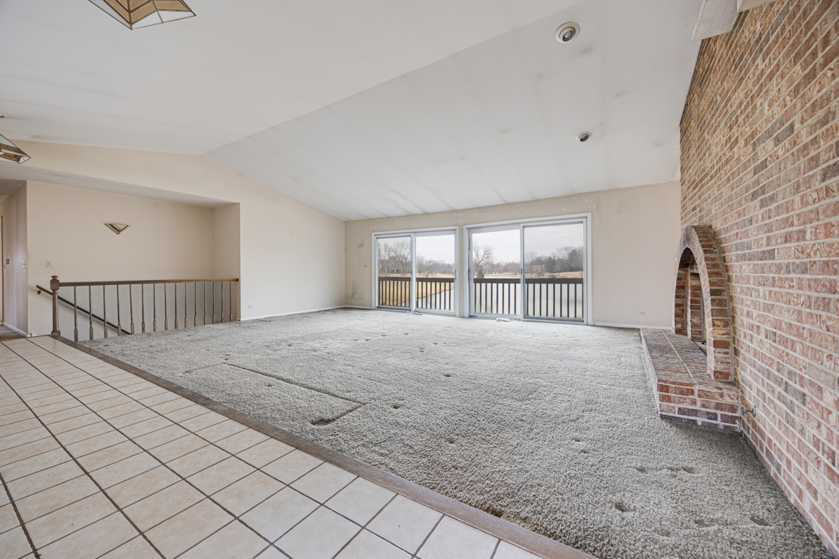 13 Lexington Road South Barrington, IL 60010 - Photo 6 of 32 Gallery Image 6