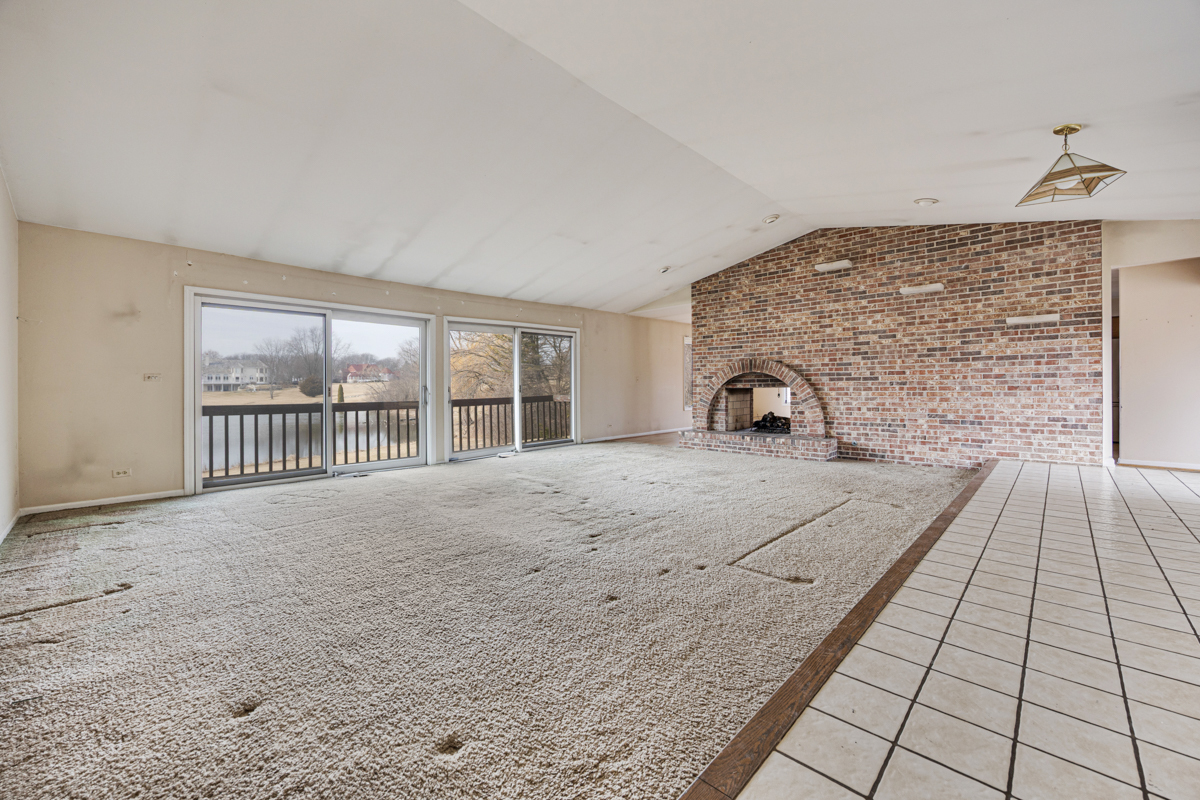 13 Lexington Road South Barrington, IL 60010 - Photo 8 of 32 Gallery Image 8