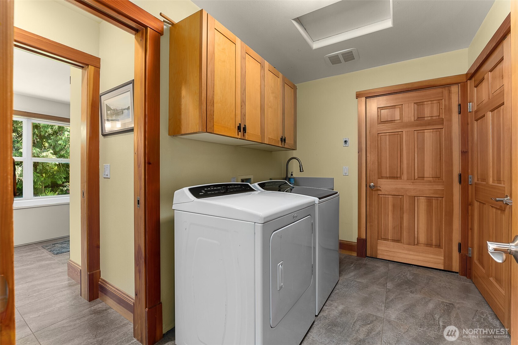 16480 Mountain View Road Mount Vernon, WA 98274 - Photo 22 of 40 Gallery Image 22