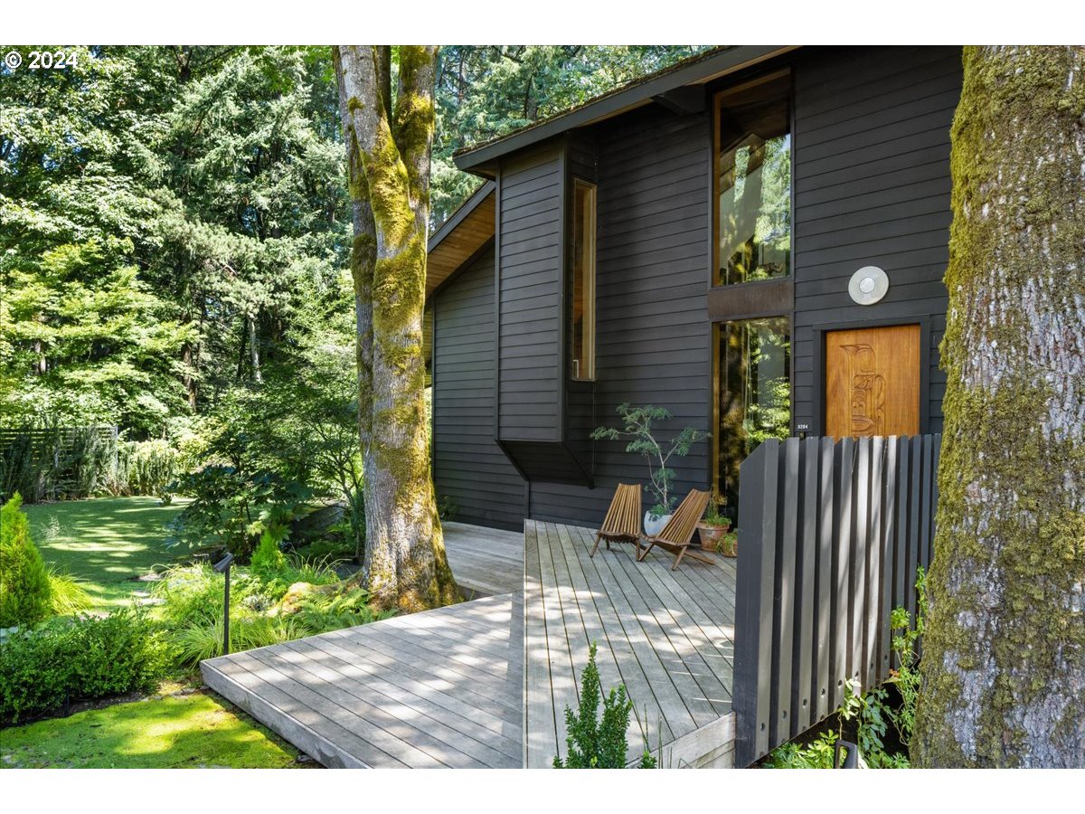 3204 Southwest Upper Cascade Drive Portland, OR 97205 - Photo 35 of 40 a view of backyard with a patio