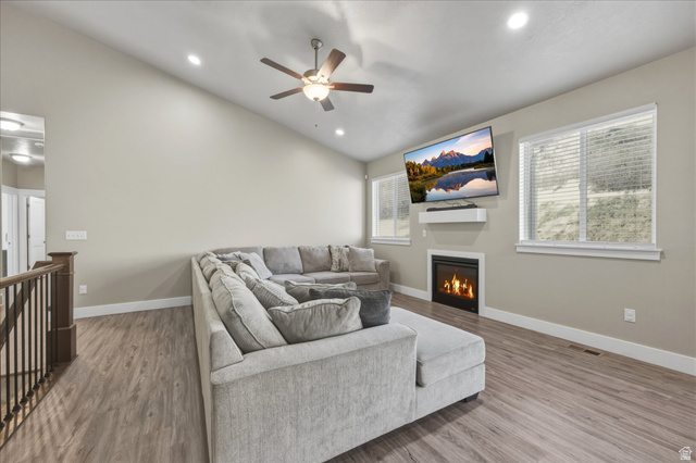 45 Memory Lane Tooele, UT 84074 - Photo 7 of 30
