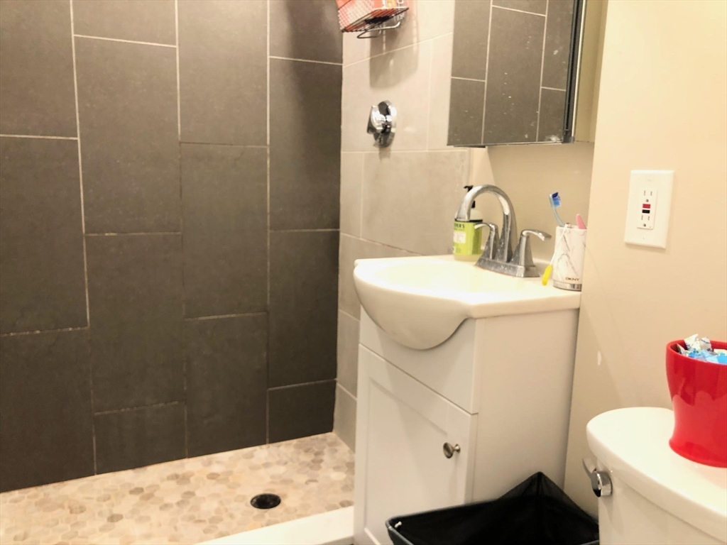 41 Edgerly Road, Unit 33 Boston, MA 02115 - Photo 8 of 13