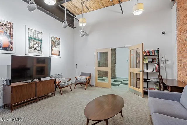 $925,000 | 160 Water Street, Unit 201, Williamstown, MA 01267