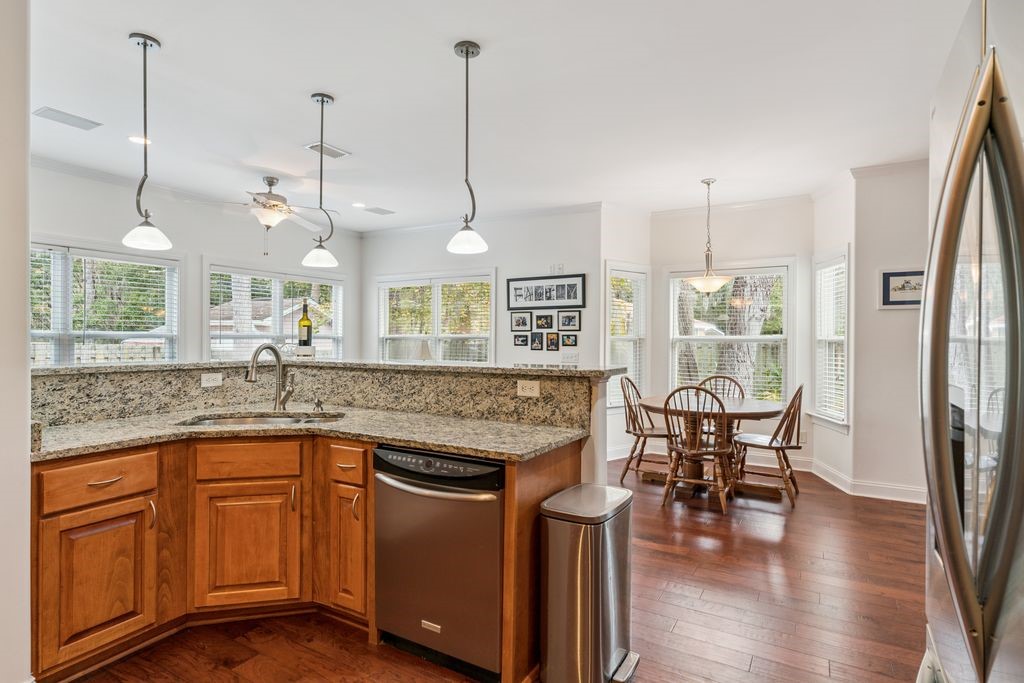 125 Simonton Way St. Simons Island, GA 31522 - Photo 14 of 35