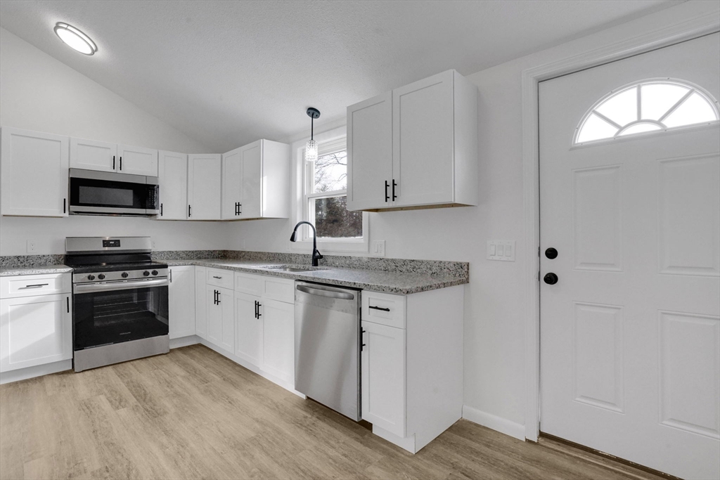 21 Feeding Hills Road Southwick, MA 01077 - Photo 9 of 37 Gallery Image 9