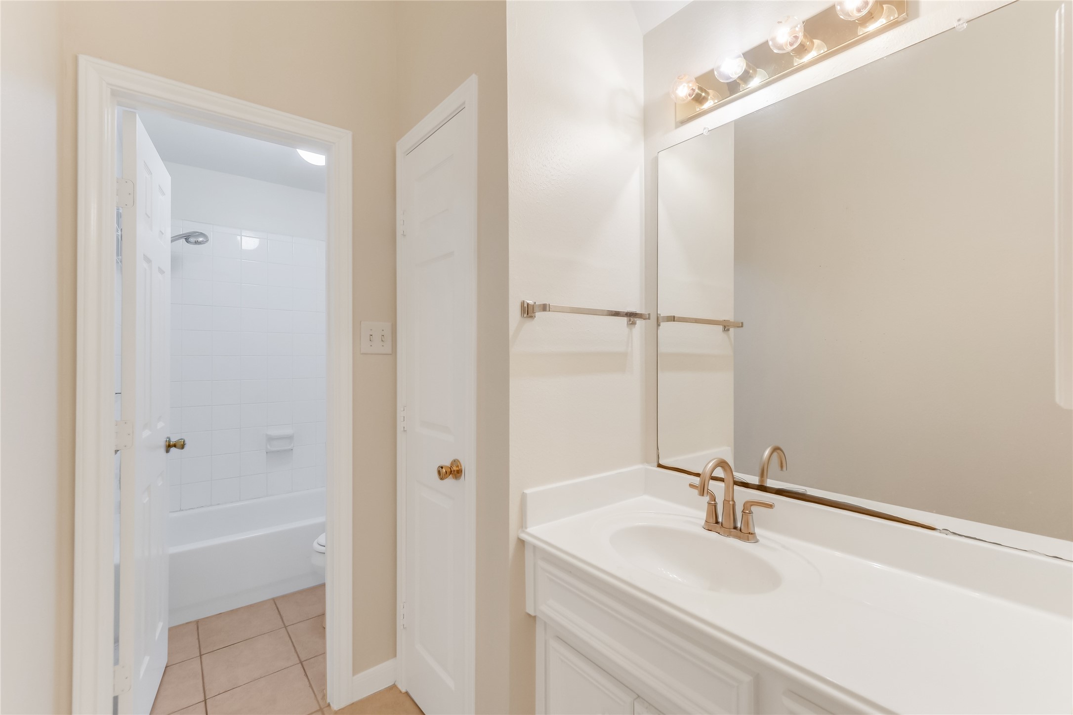 3931 Shadow Trace Circle Houston, TX 77082 - Photo 38 of 46