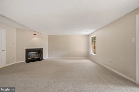 $460,000 | 2577 Ambling Circle, Unit 46, Crofton, MD 21114