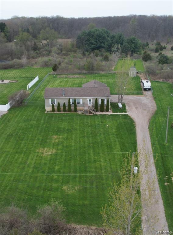 3056 West Cook Road Grand Blanc, MI 48439 - Photo 4 of 33 Gallery Image 4