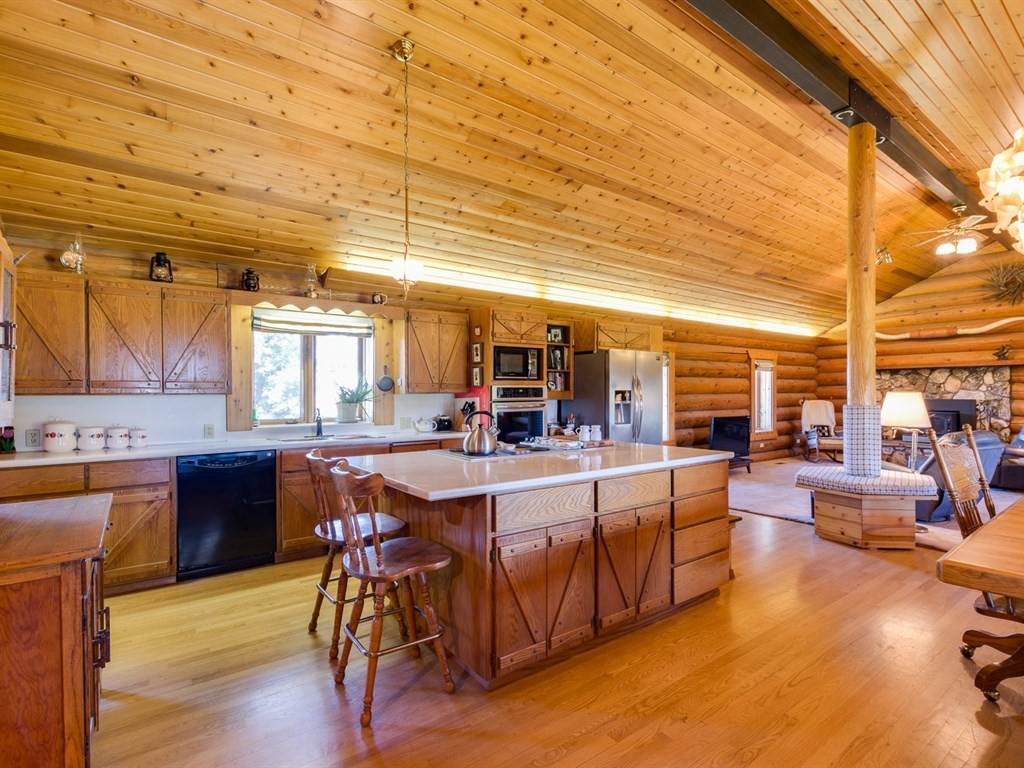 11206 East Pleasant Prairie Road Spokane, WA 99217 - Photo 4 of 20
