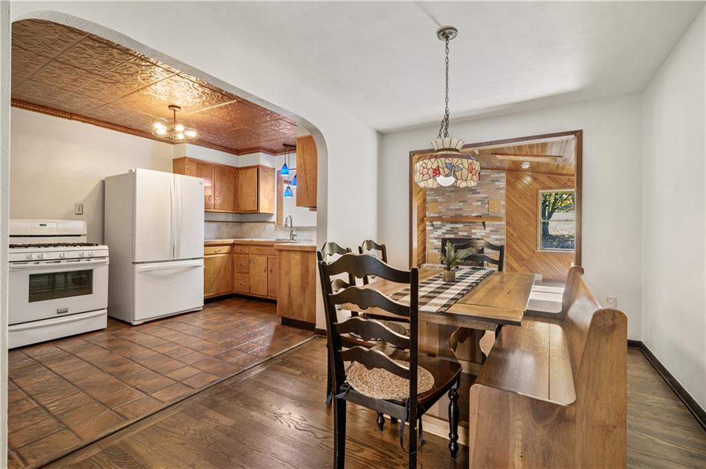 2918 Clearview Road Allison Park, PA 15101 - Photo 10 of 35 Gallery Image 10