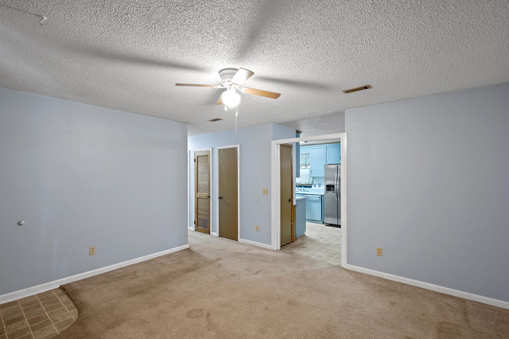355 Phillips Road Cottonwood, AL 36320 - Photo 4 of 26