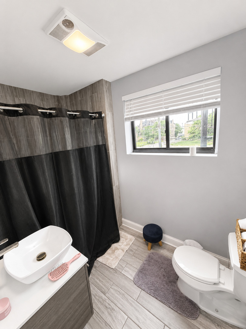 1506 East Marquette Road Chicago, IL 60637 - Photo 15 of 17 Gallery Image 15