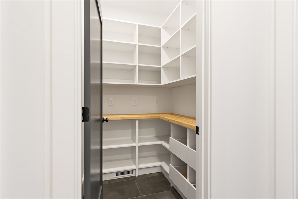 6 Floral Ave Extension, Unit 6 Natick, MA 01760 - Photo 8 of 38