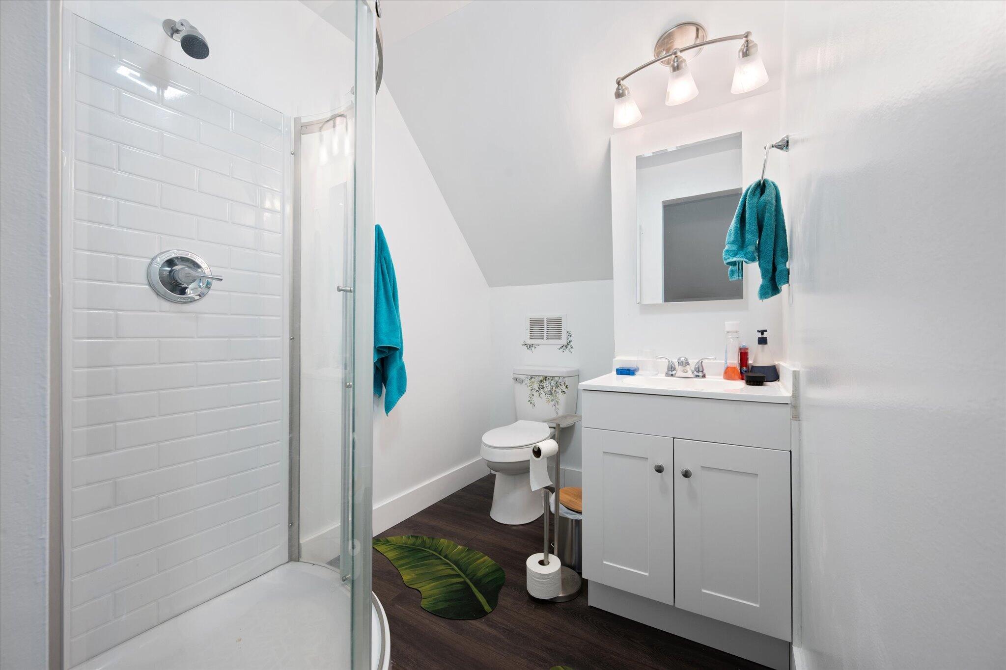 89 Wickett Farm Road Bucksport, ME 04416 - Photo 22 of 44 22-2nd Floor En Suite