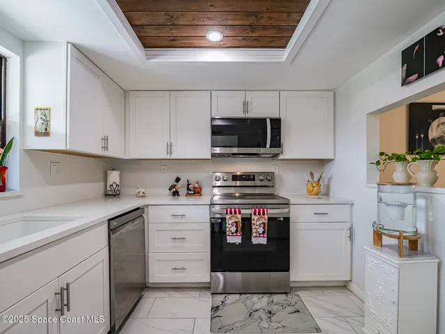 $184,900 | 400 18th Street, Unit J8, Vero Beach, FL 32960