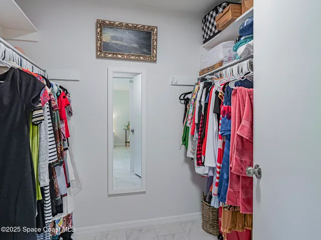 $184,900 | 400 18th Street, Unit J8, Vero Beach, FL 32960