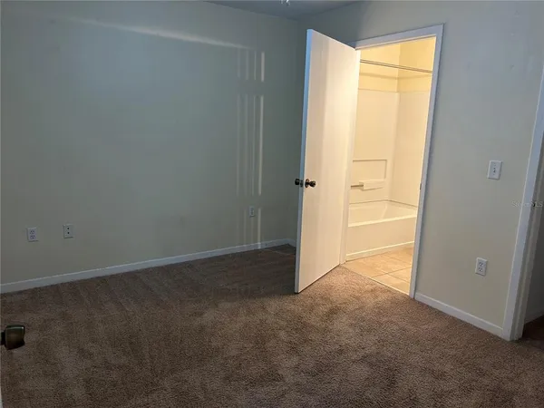 $1,750 | 3800 Southwest 20th Avenue, Unit 501, Gainesville, FL 32607