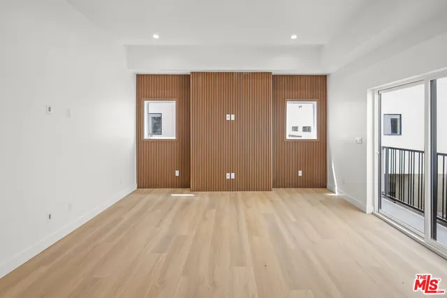 $4,858 | 11012 Hortense Street, Unit B, North Hollywood, CA 91602