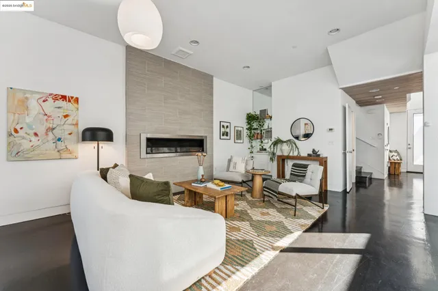 $1,035,000 | 986 43rd Street, Oakland, CA 94608