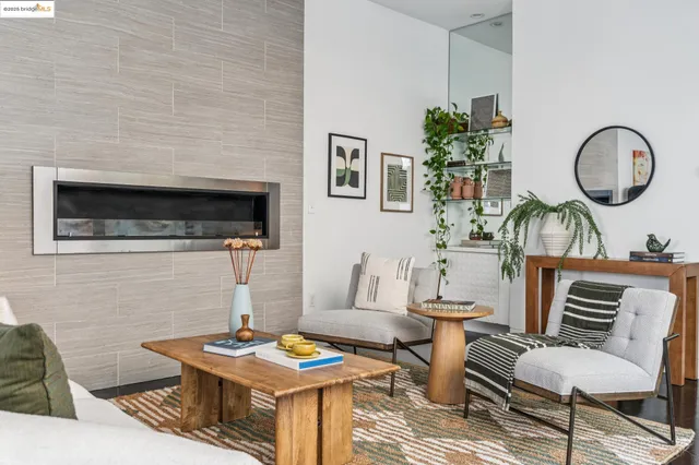 $1,035,000 | 986 43rd Street, Oakland, CA 94608