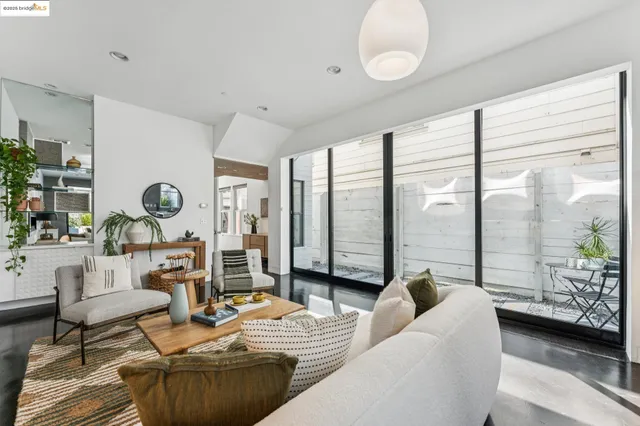 $1,035,000 | 986 43rd Street, Oakland, CA 94608