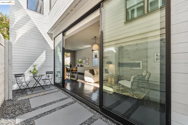 $1,035,000 | 986 43rd Street, Oakland, CA 94608